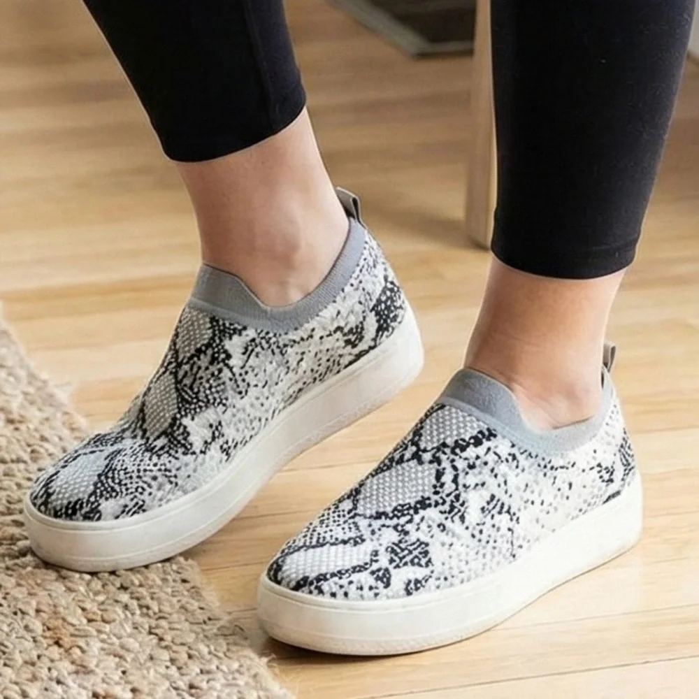 Steve Madden Beale Snake Print Knit Slip On Platform Sneakers Sz 9 Comfy Casual
